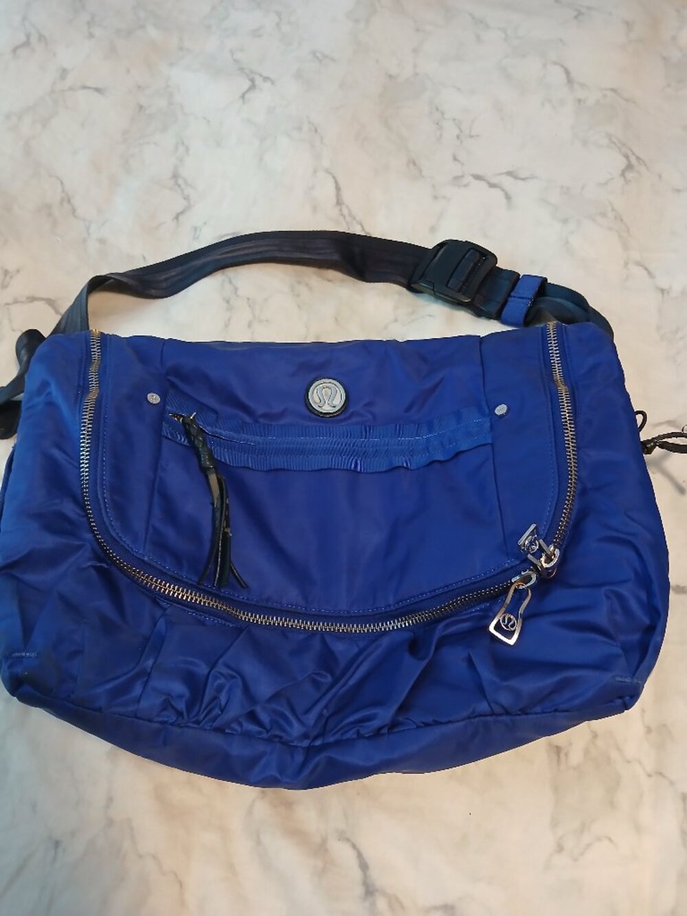 Lululemon Yoga Moto Messenger Pigment Blue